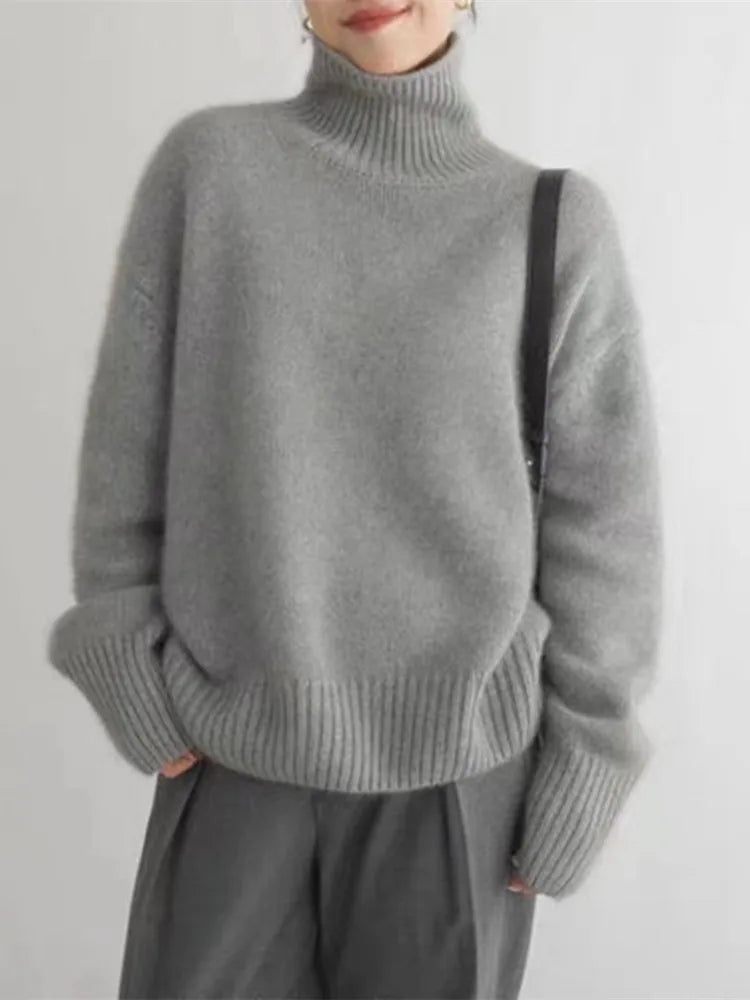 Liv | Soft Turtleneck Sweater