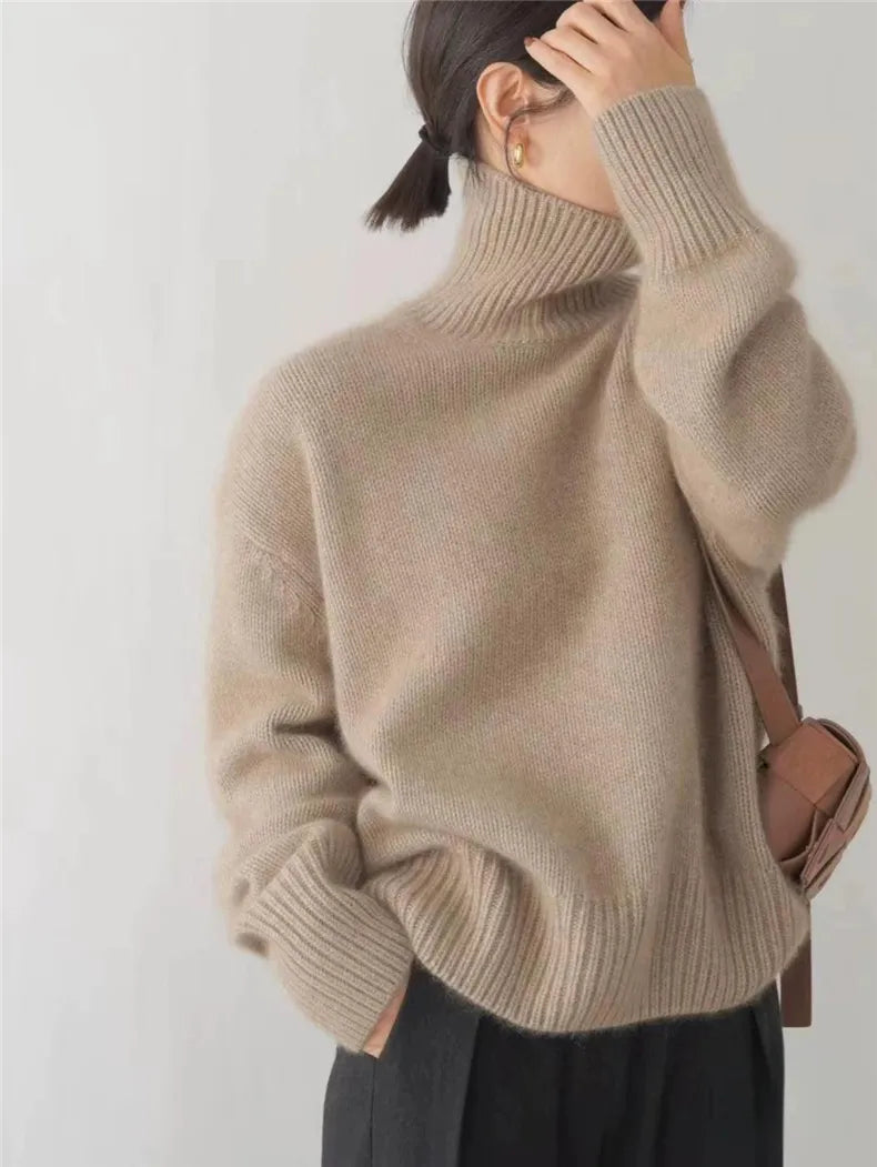 Liv | Soft Turtleneck Sweater