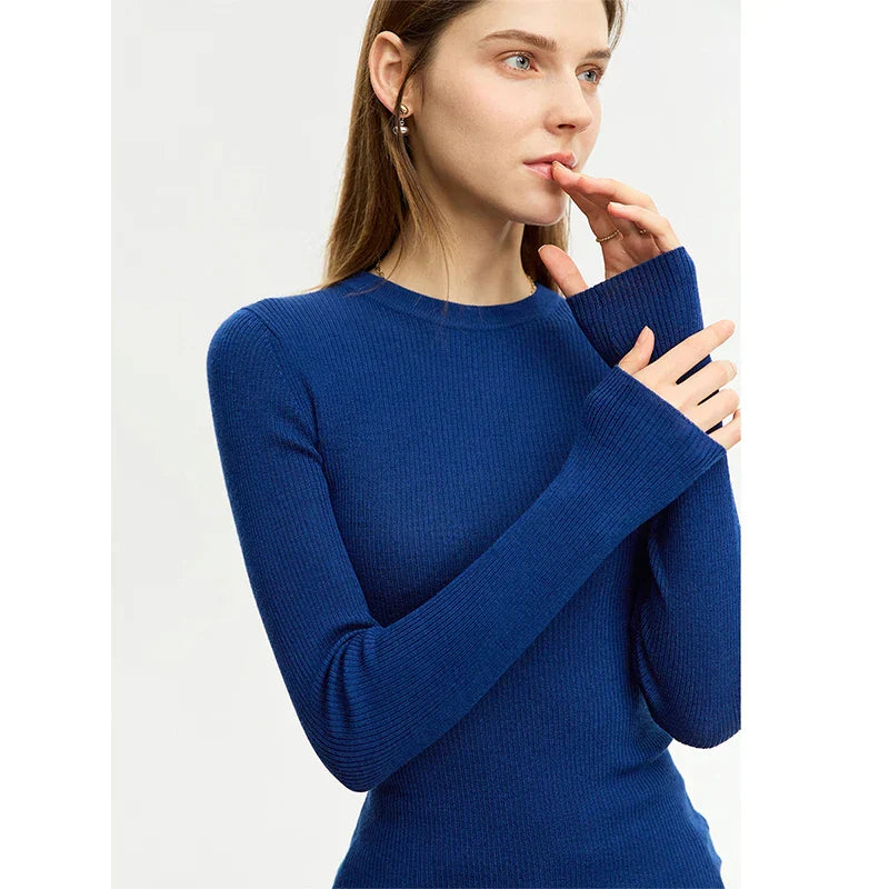 Claire | Minimalist Slim-Fit Turtleneck