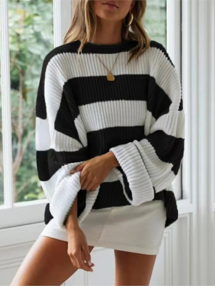 Lily | Trendy Knitted Sweater with Stripes