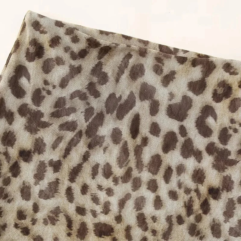 Line | Elegant Leopard Skirt