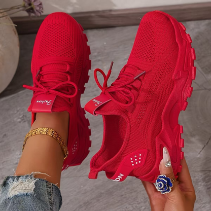 Maica | Women's Chunky Lace-Up Low-Top Sneaker