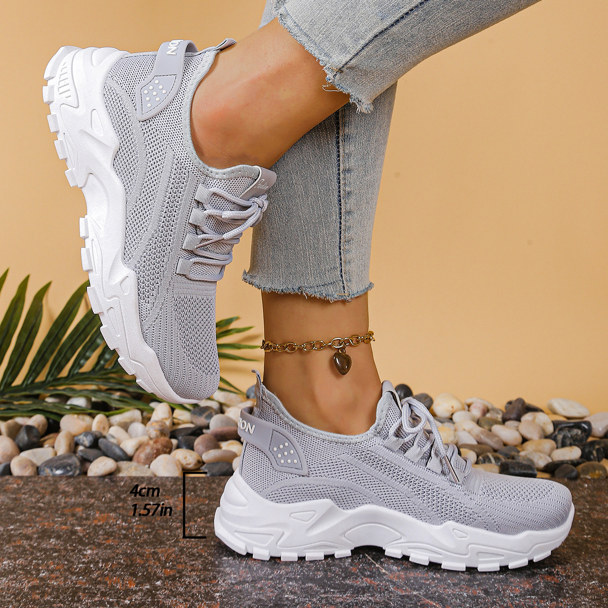 Maica | Women's Chunky Lace-Up Low-Top Sneaker